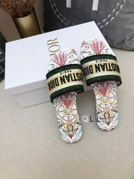 Picture of Dior Slippers _SKUDiorsz34-43LL01143018